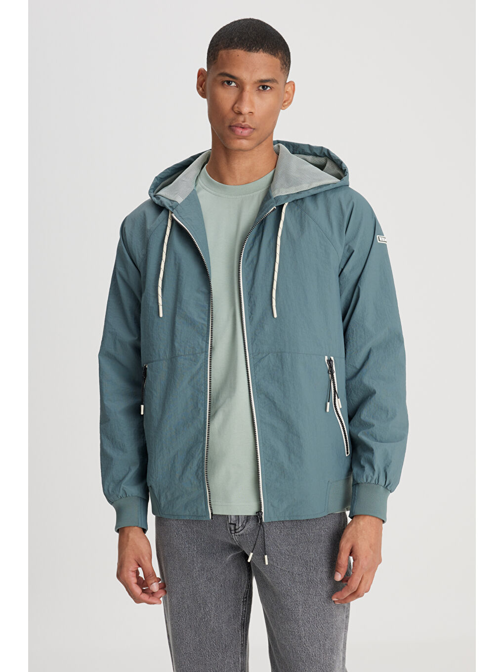 Regular Fit Normal Kesim Kapüşonlu Tam Fermuarlı Mint Yeşili Ceket-1