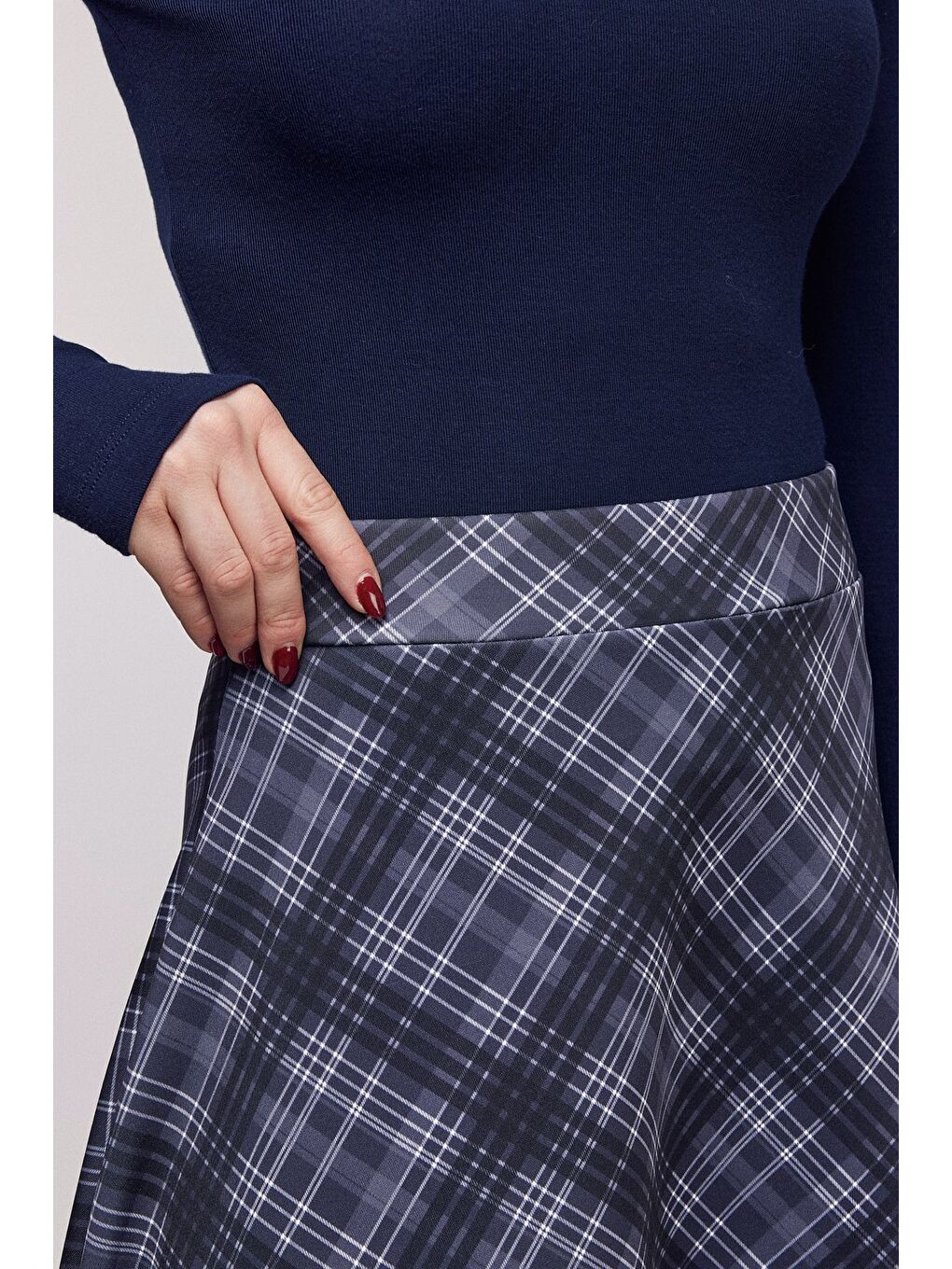 Antrasit Ekose Desenli Yüksek Bel Kloş Scuba Etek-4