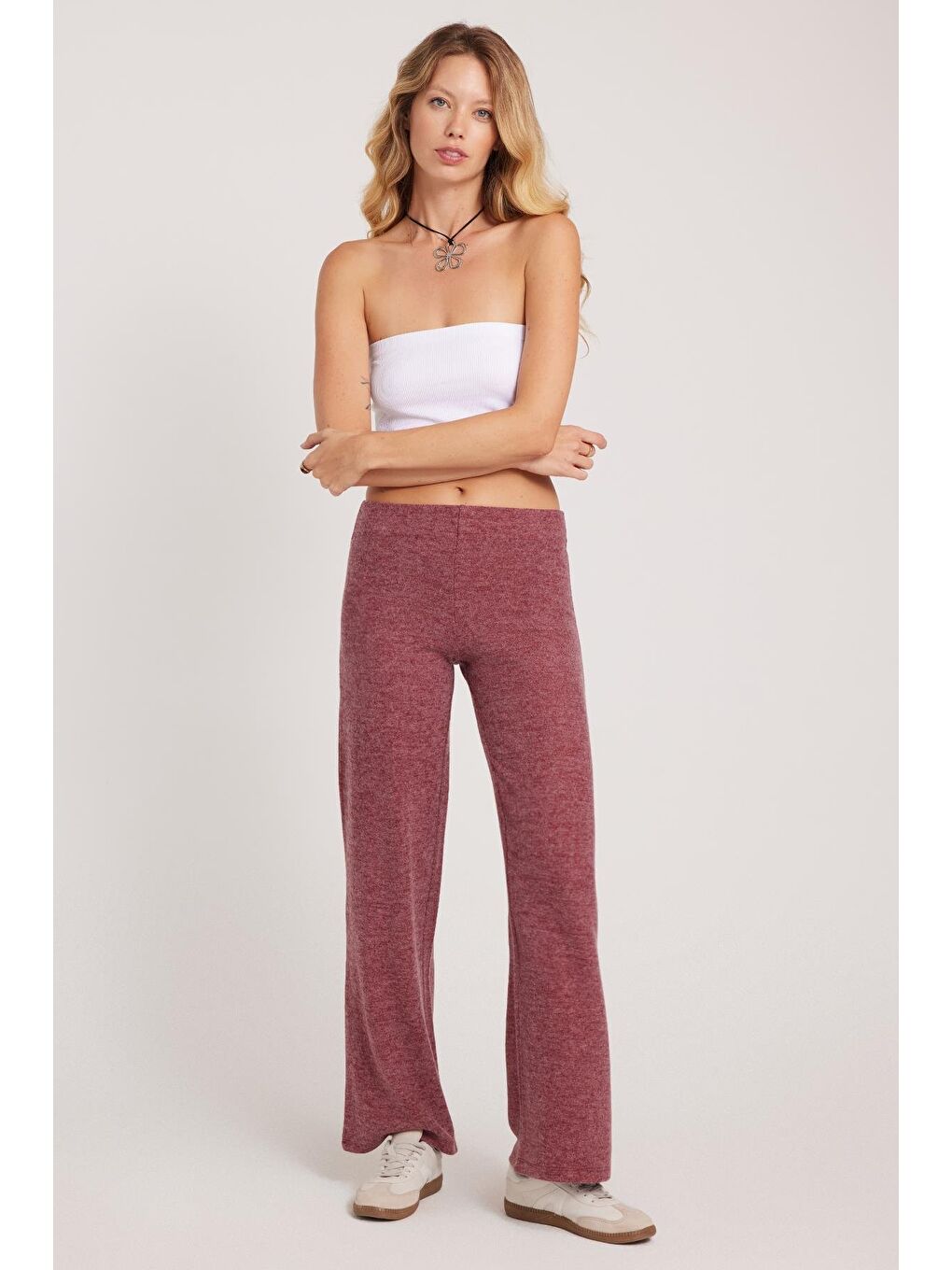 Kadın Relax Fit Rahat Kesim Normal Bel Geniş Paça Bordo Pantolon-4