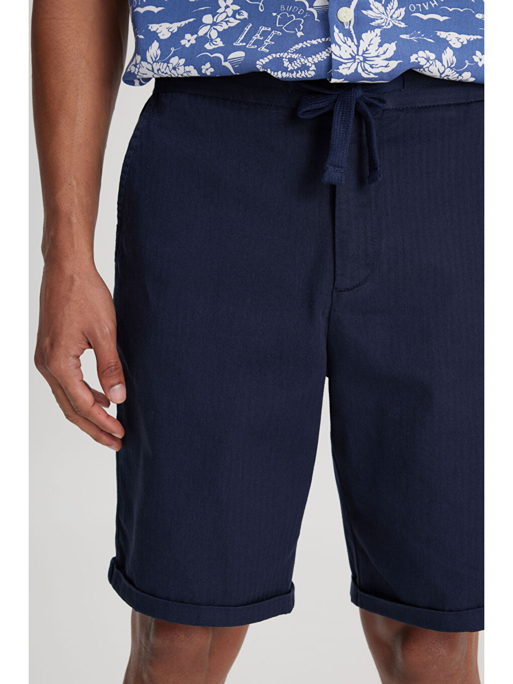 Regular Fit Normal Kesim %100 Pamuk Normal Bel Lacivert Chino Şort-2