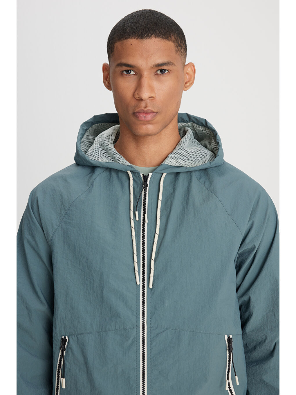 Regular Fit Normal Kesim Kapüşonlu Tam Fermuarlı Mint Yeşili Ceket-3