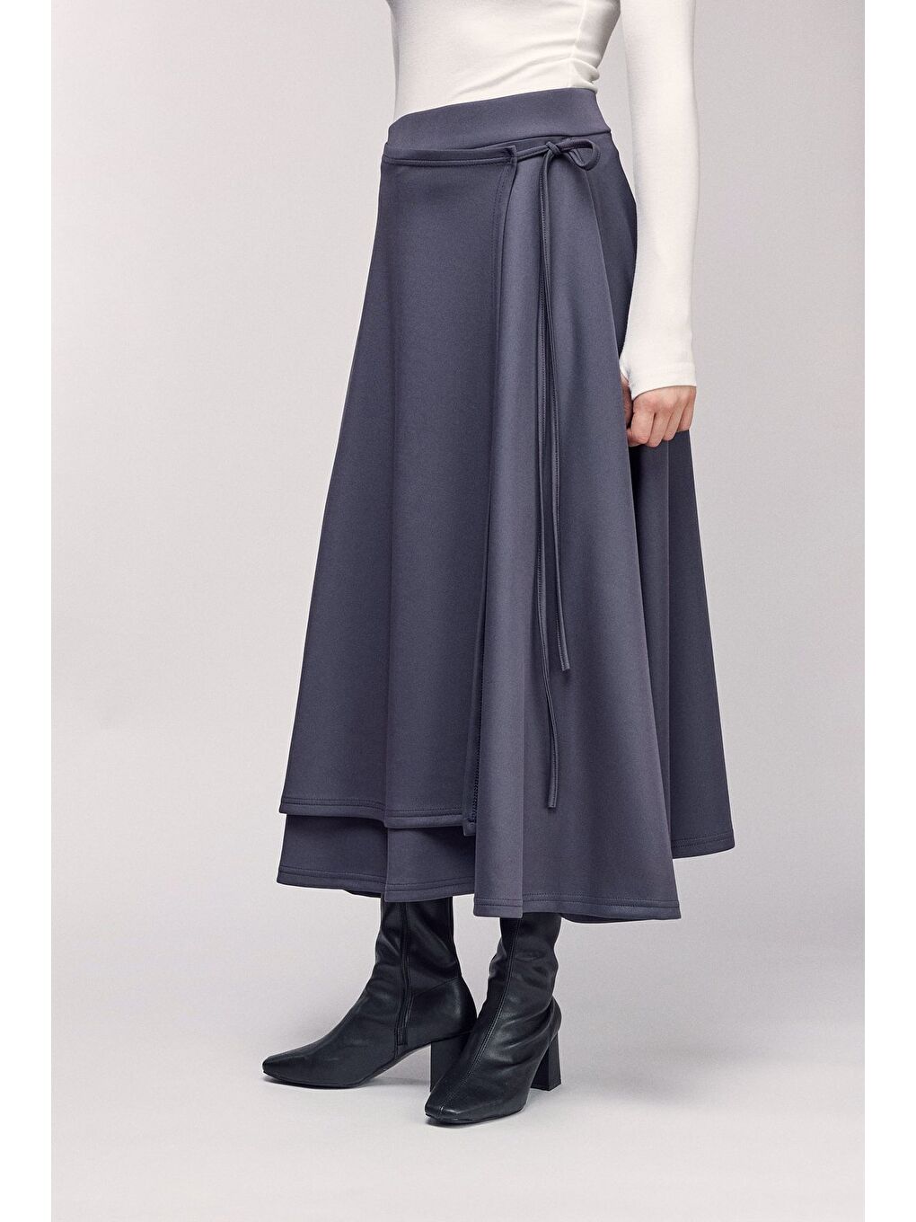 Antrasit Yüksek Bel Bağlamalı Katmanlı Görünüm Scuba Etek-1