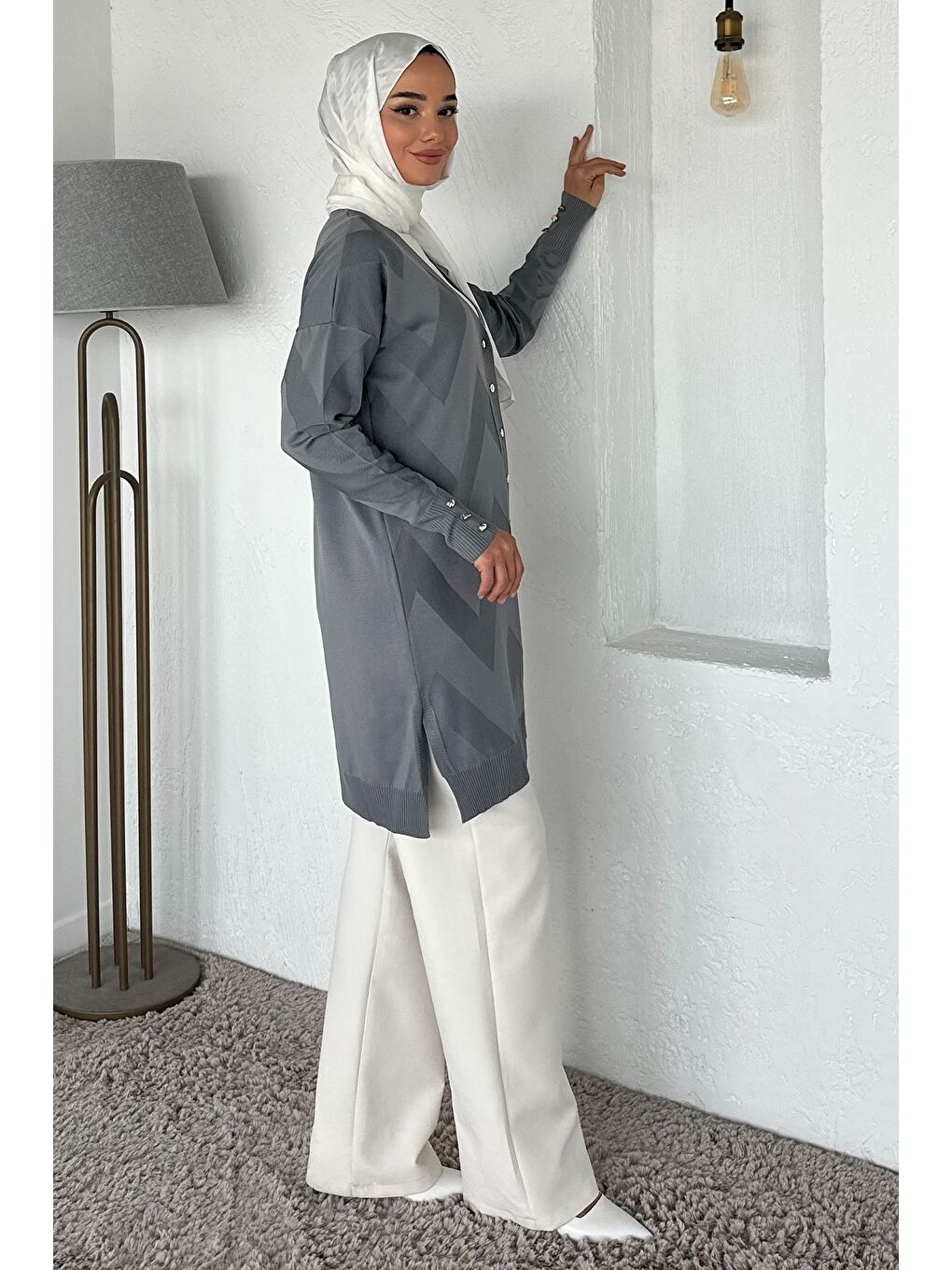 Gri Ön Düğmeli Desenli Tesettür Triko Hırka (m-l-xl Uyumludur)-5