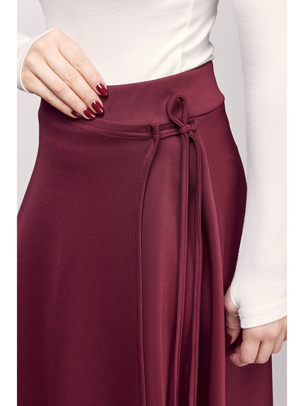 Bordo Yüksek Bel Bağlamalı Katmanlı Görünüm Scuba Etek-4