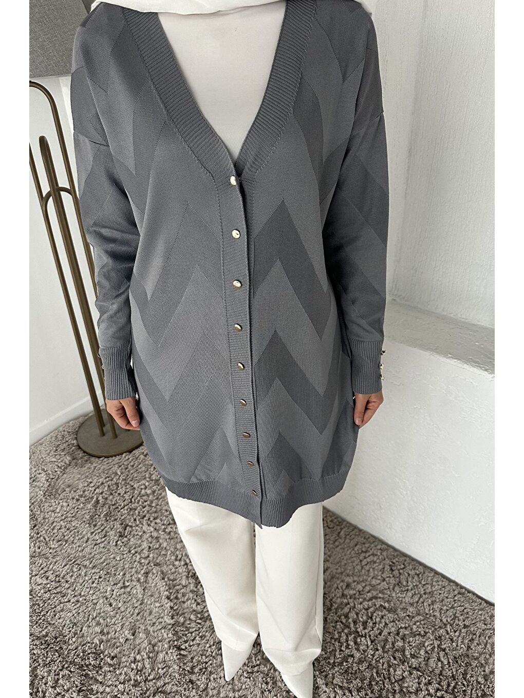 Gri Ön Düğmeli Desenli Tesettür Triko Hırka (m-l-xl Uyumludur)-7