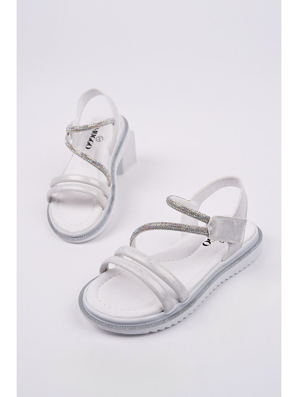 Beyaz MQUEEN Cırtlı ve Simli Günlük Kız Çocuk Sandalet