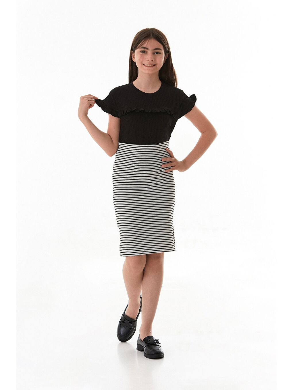 Beyaz Çizgili Beli Lastikli Kız Çocuk Etek