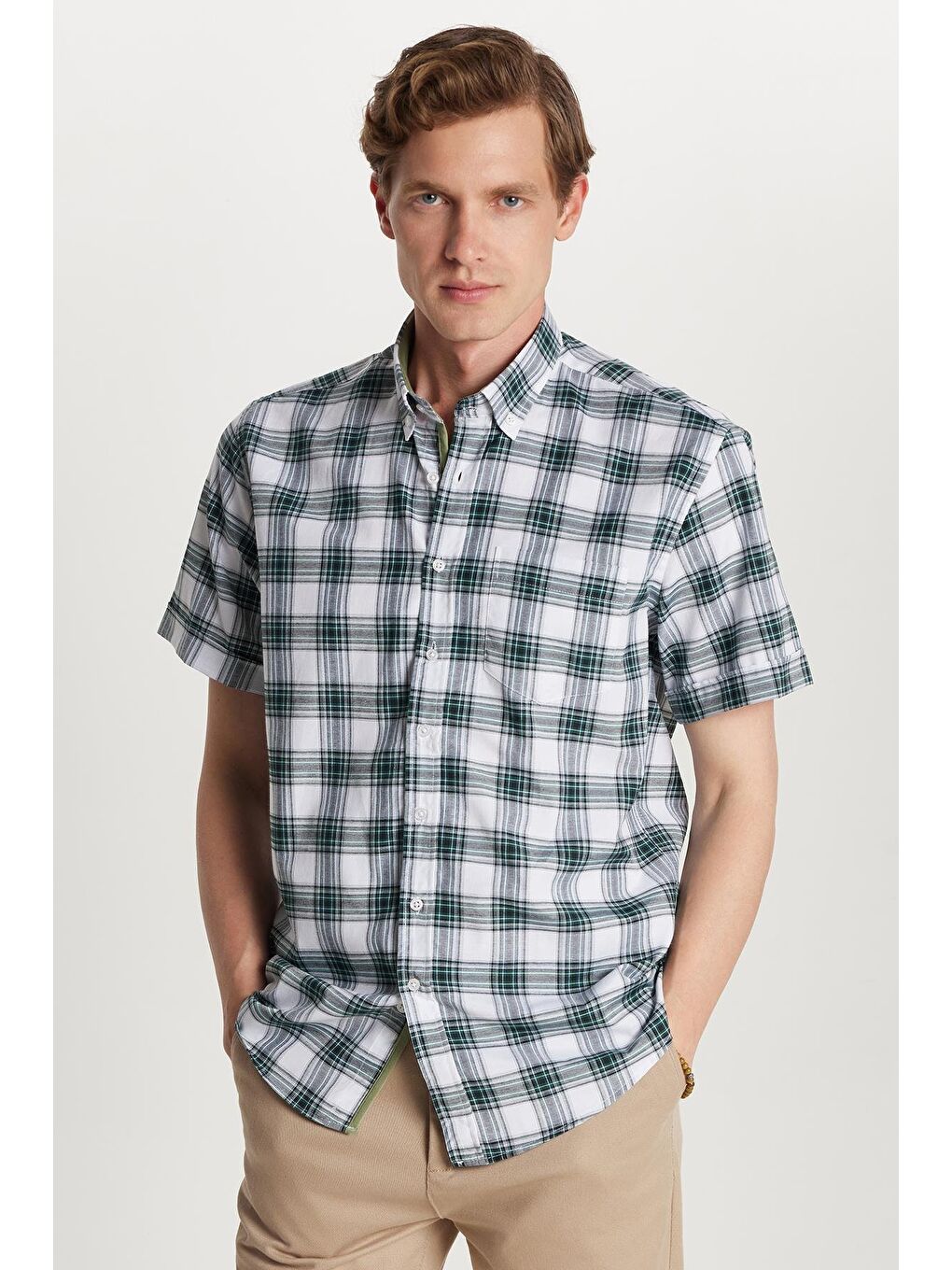 Karışık Erkek Regular Fit Klasik Kesim Pamuklu Tek Cepli Ekoseli Düğmeli Yaka Gömlek-1