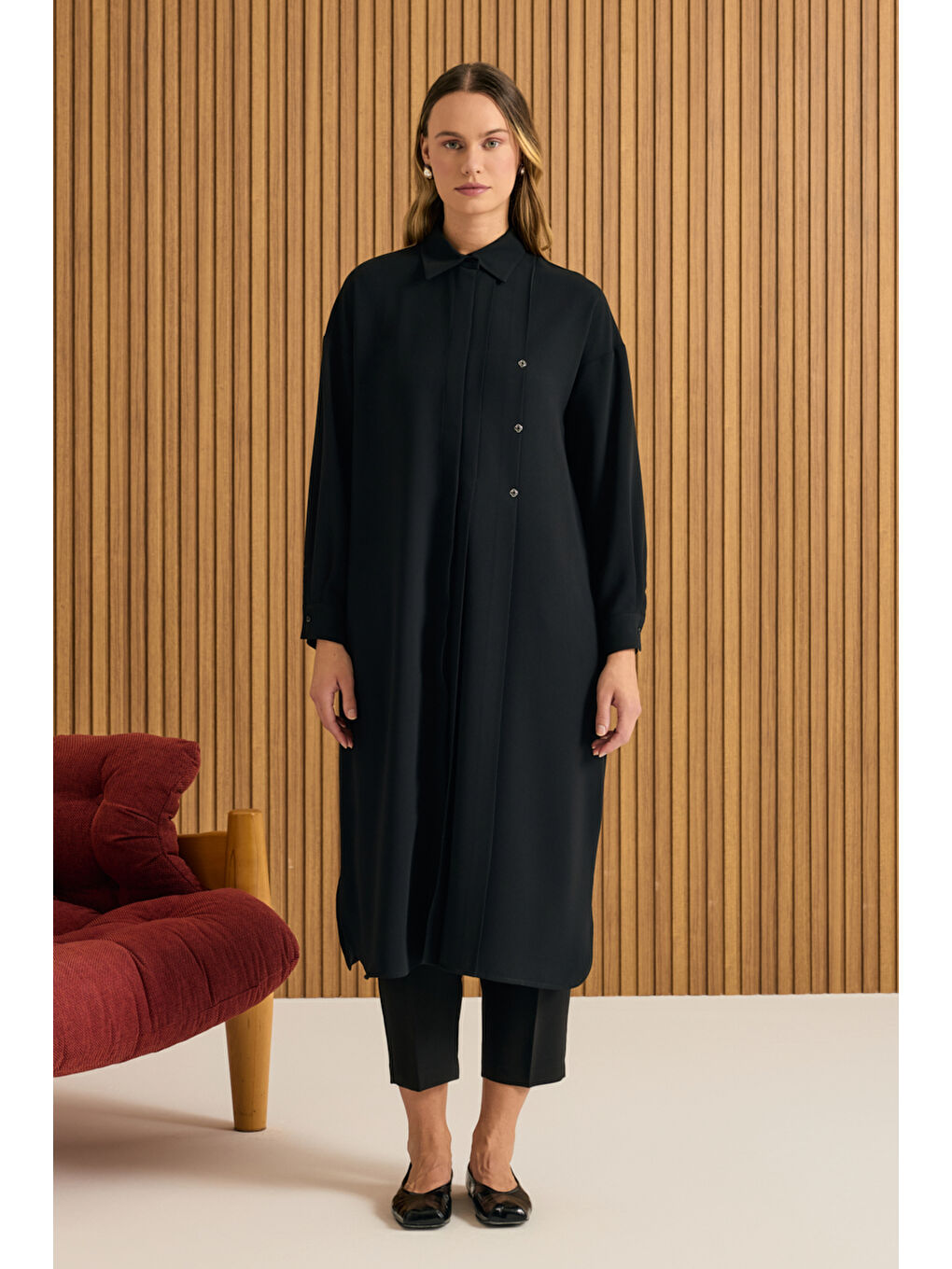 Siyah Koza Logo Detaylı Tunik-1