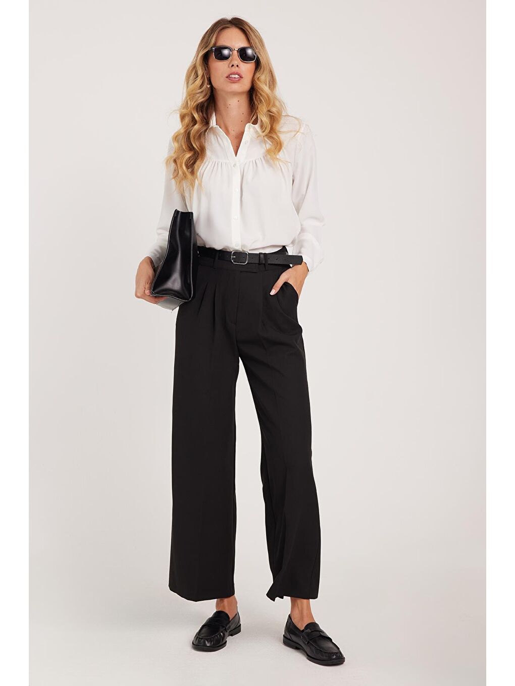 Kadın Regular Fit Klasik Kesim Cırt Kapamalı Palazzo Siyah Pantolon-4