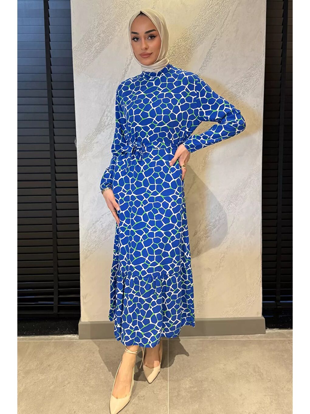 Mavi Bel Bağlamalı Desenli Tesettür Viskon Elbise-2