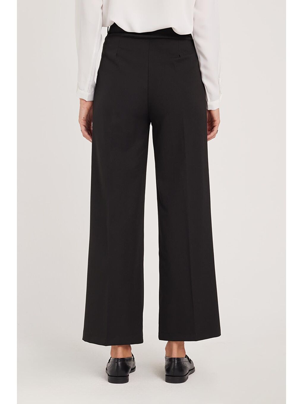 Kadın Regular Fit Klasik Kesim Cırt Kapamalı Palazzo Siyah Pantolon-6