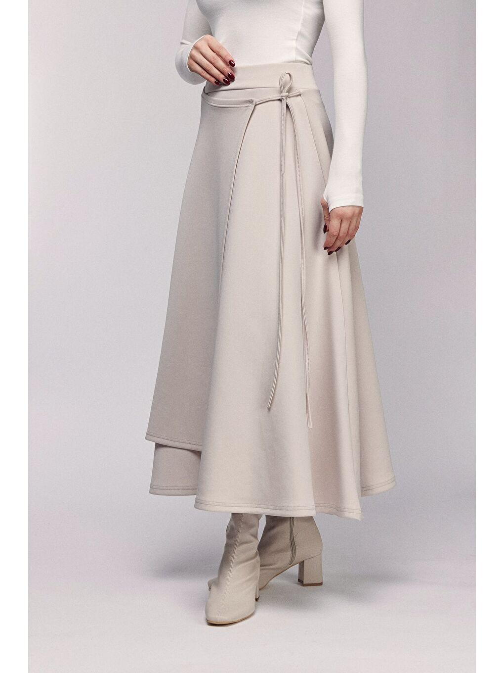 Bej Taş Yüksek Bel Bağlamalı Katmanlı Görünüm Scuba Etek-1