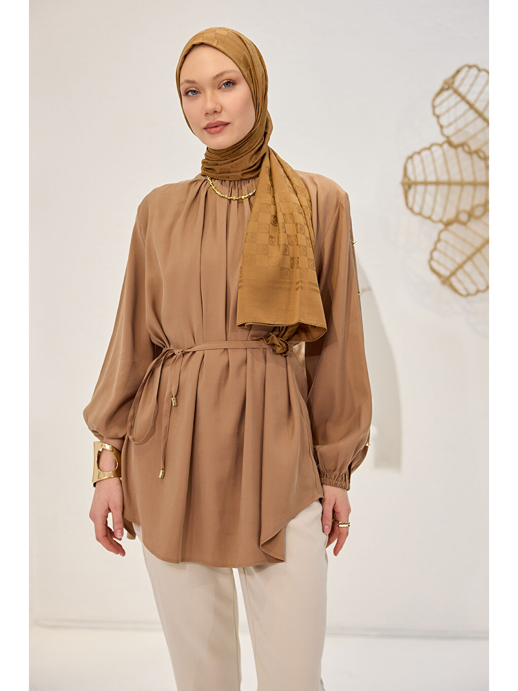 Kadın Bisiklet Yaka Gold Düğme Detaylı Bluz Kahverengi-2