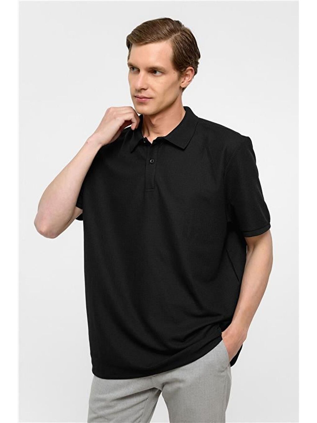 Siyah Regular Armürlü Polo Yaka Tişört-1