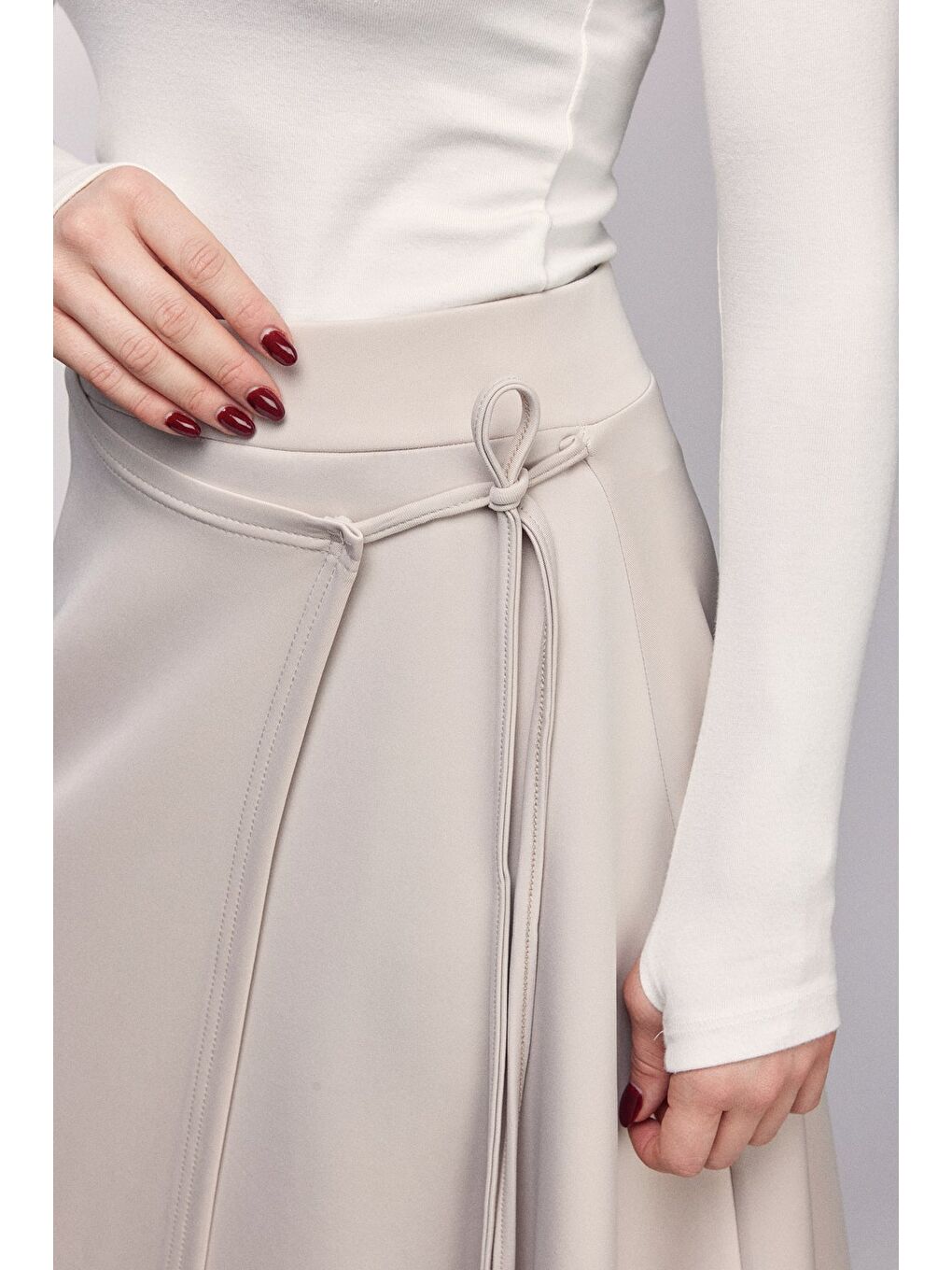 Bej Taş Yüksek Bel Bağlamalı Katmanlı Görünüm Scuba Etek-4