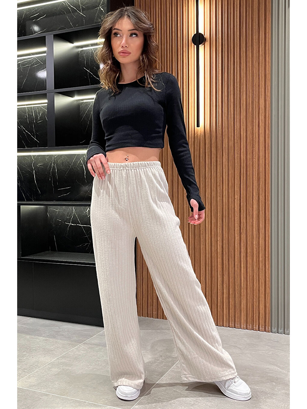 Bej Kadın Bol Paça Fitilli Pantolon