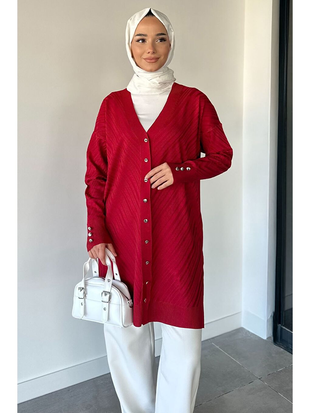 Kırmızı Desenli Ön Düğmeli Tesettür Triko Hırka (m-l-xl Uyumludur)-3