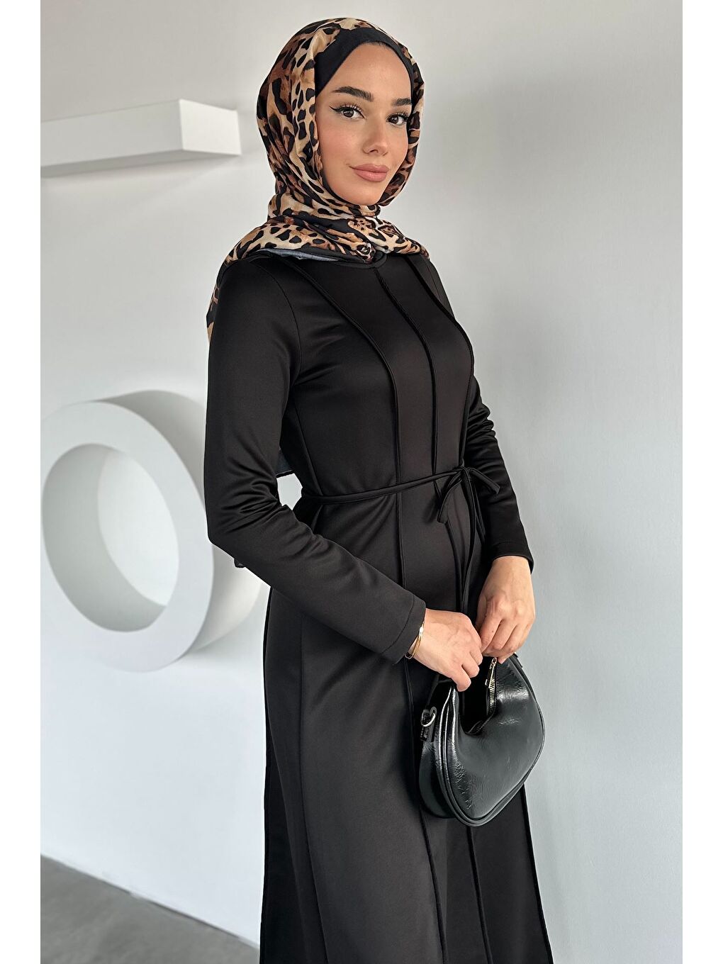 Siyah Bel Bağcıklı Tesettür Dalgıç Elbise-1
