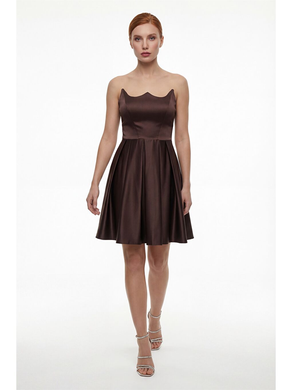 Kadın Kahverengi Dar Kalıp Straplez Yaka Saten Mini Mezuniyet Abiye Elbise