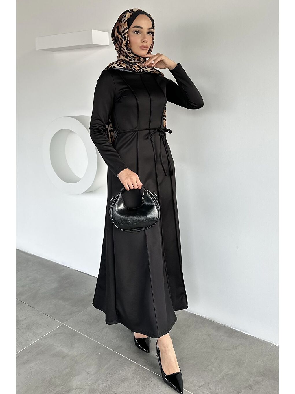 Siyah Bel Bağcıklı Tesettür Dalgıç Elbise-4