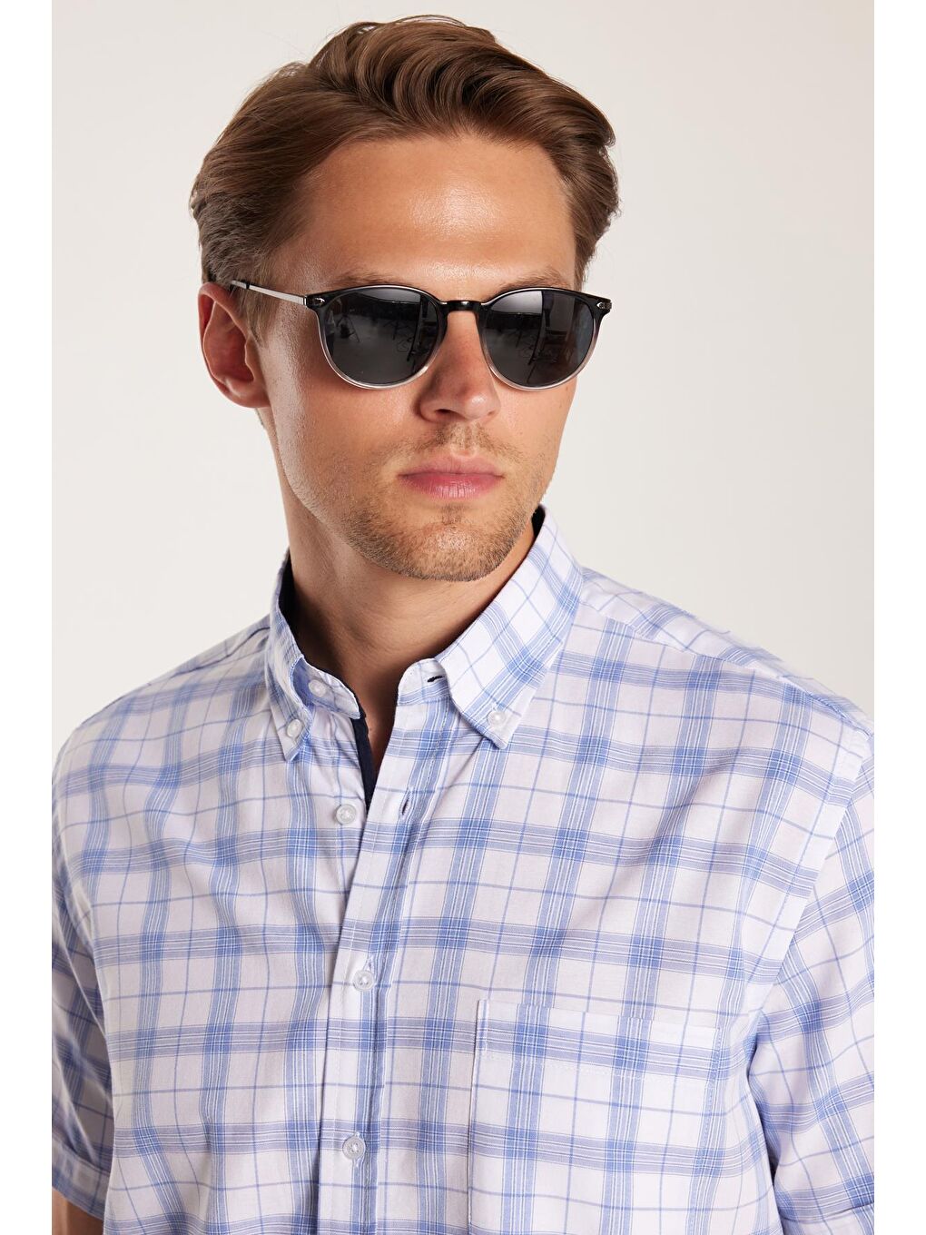 Karışık Erkek Regular Fit Klasik Kesim Pamuklu Tek Cepli Ekoseli Düğmeli Yaka Gömlek-1