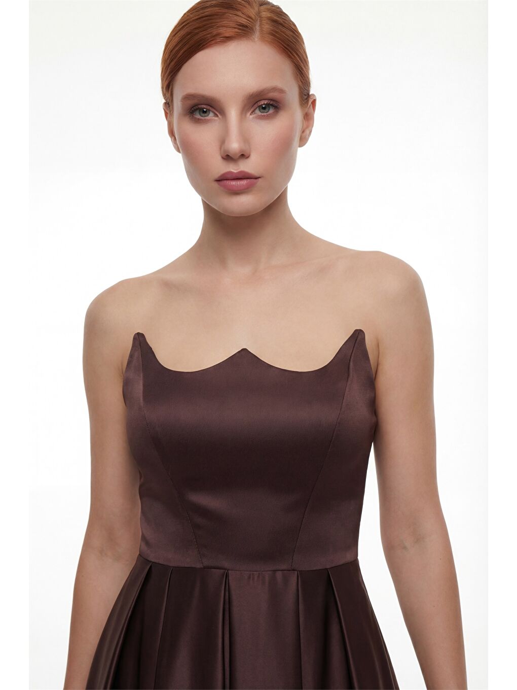 Kadın Kahverengi Dar Kalıp Straplez Yaka Saten Mini Mezuniyet Abiye Elbise-2