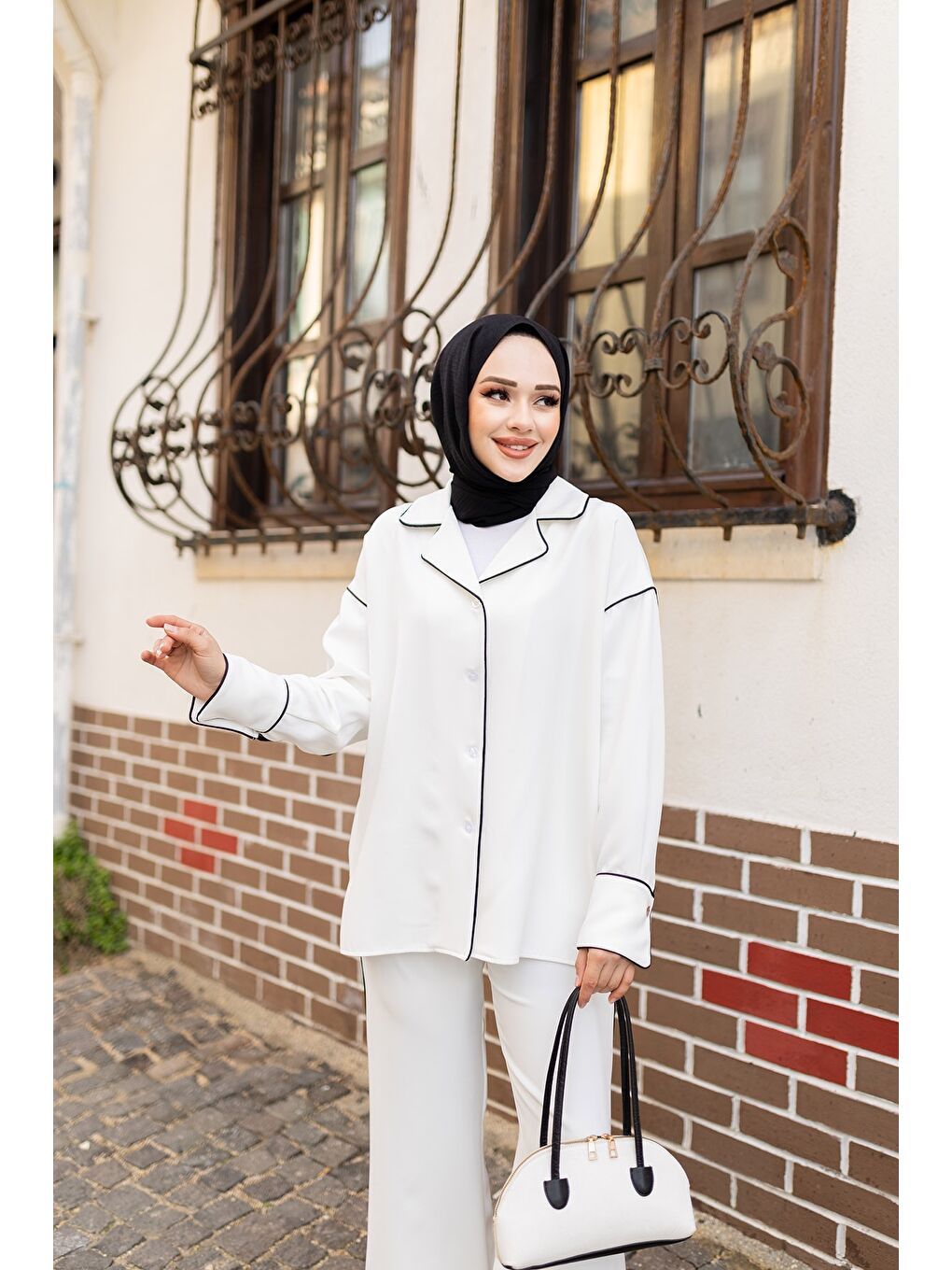 Kadın Çizgi Detay İkili Takım Beyaz-1