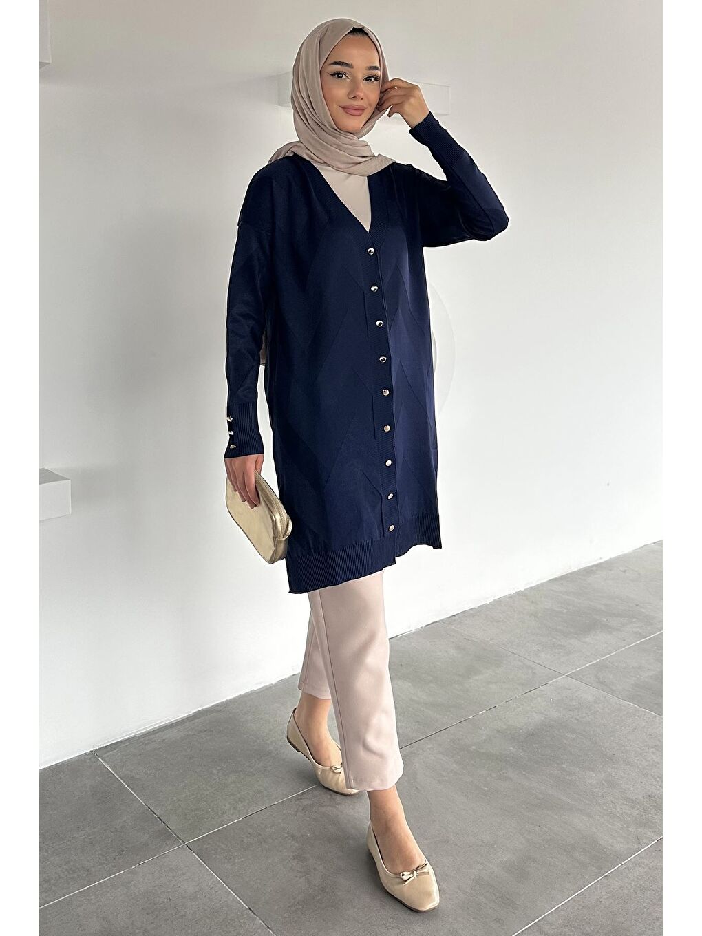 Lacivert Ön Düğmeli Desenli Tesettür Triko Hırka (m-l-xl Uyumludur)