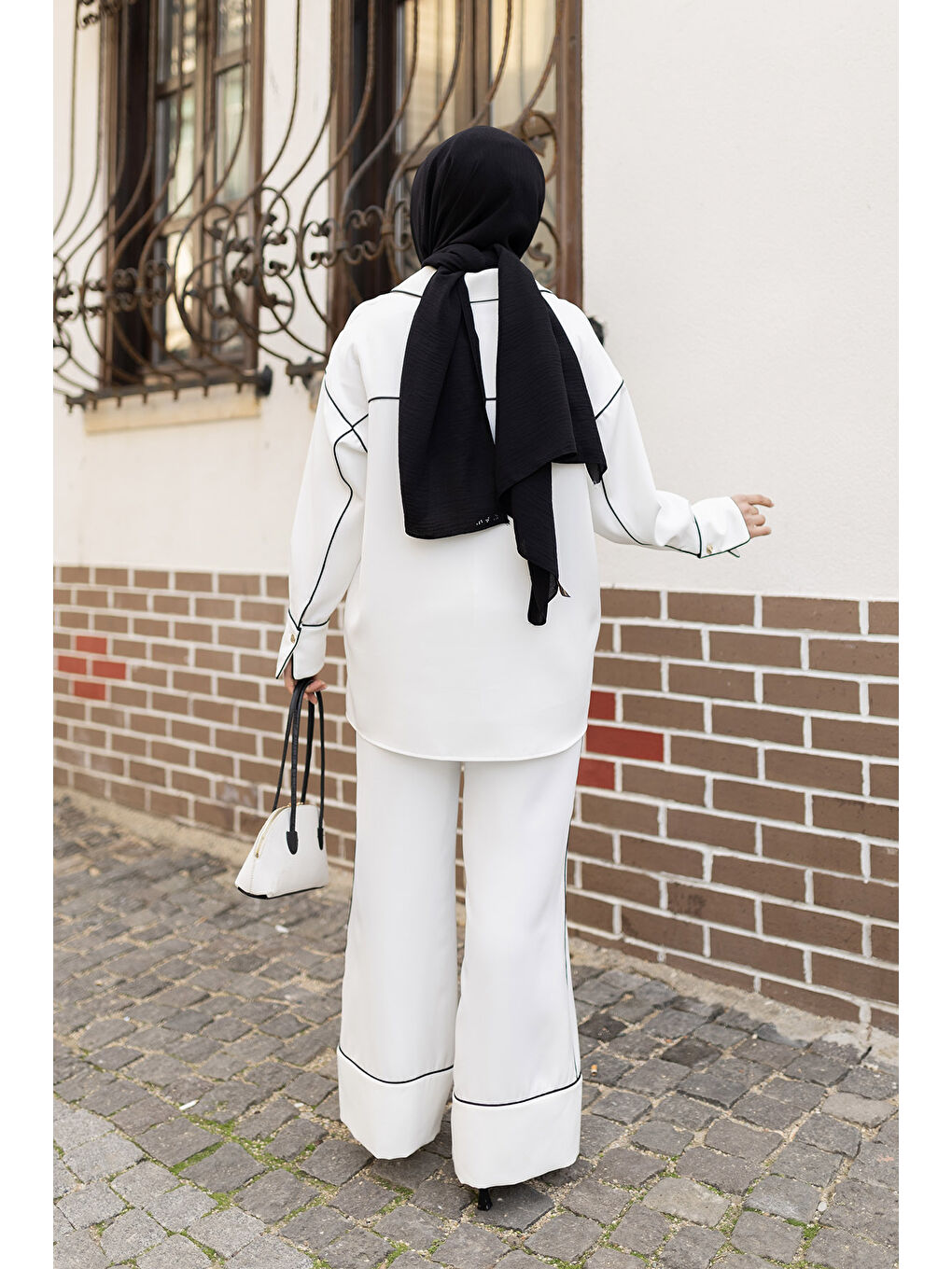 Kadın Çizgi Detay İkili Takım Beyaz-3