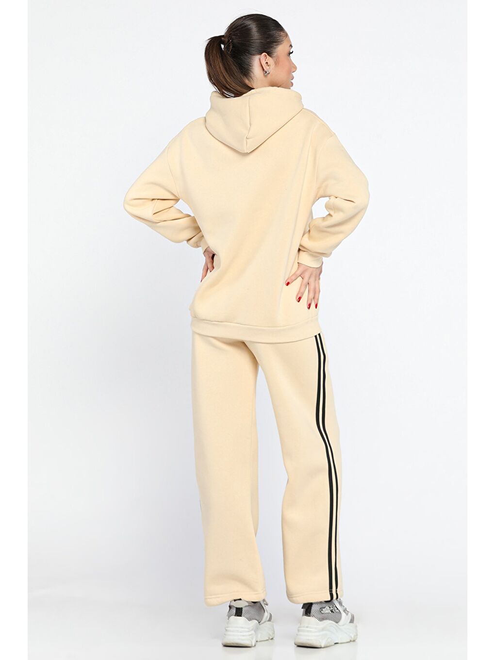 Bej Kadın Kapüşonlu Nakışlı Şardonlu Şerit Detaylı Eşofman Takımı-2
