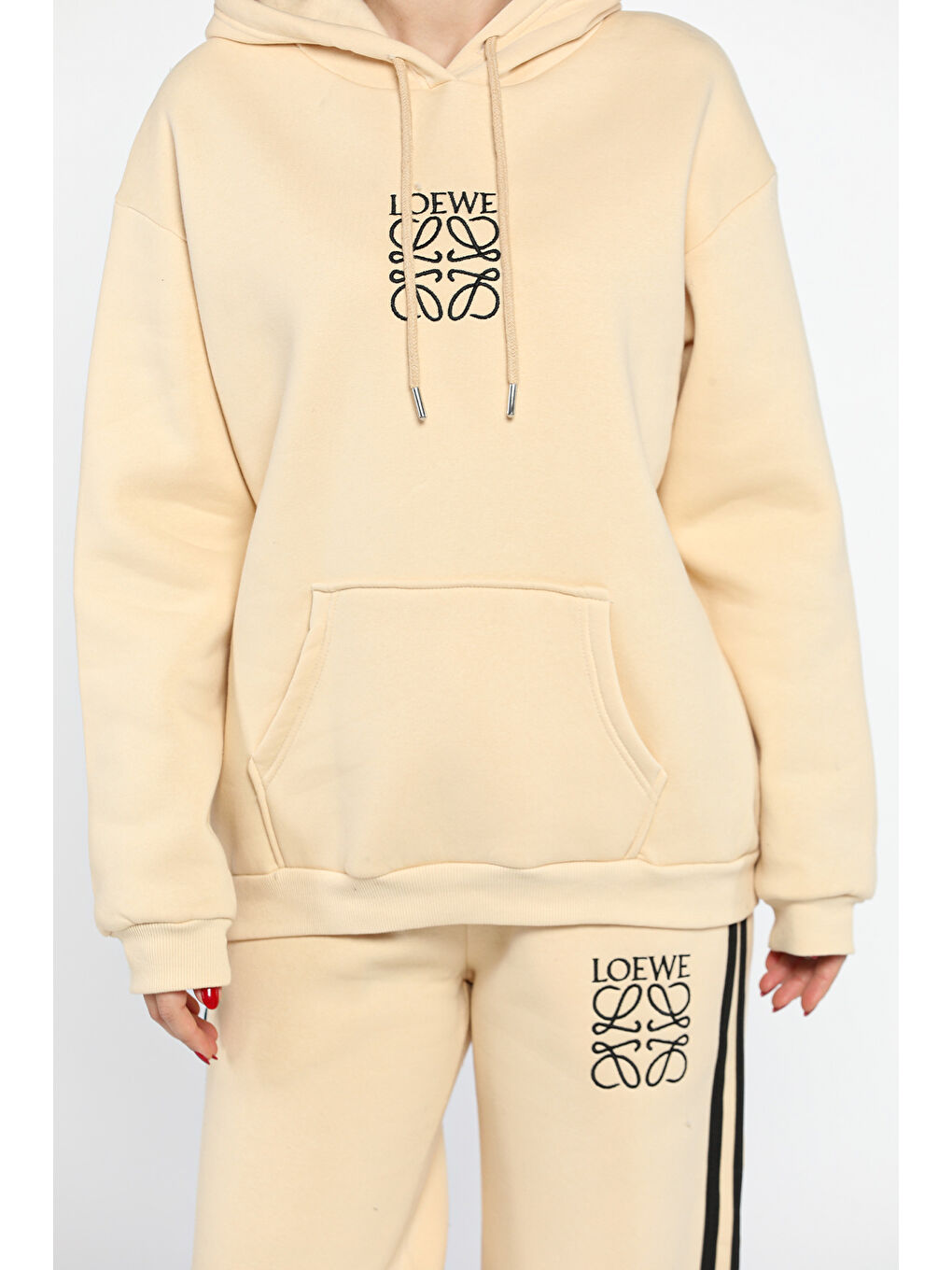 Bej Kadın Kapüşonlu Nakışlı Şardonlu Şerit Detaylı Eşofman Takımı-3