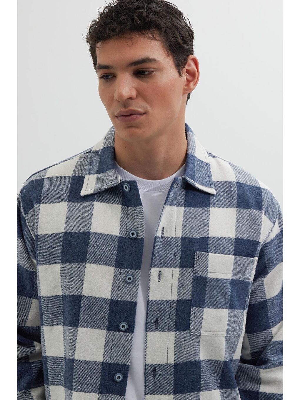 Karışık Erkek Relax Fit Rahat Kesim Uzun Kollu Cepli Dama Desen Kareli Apaş Yaka Kışlık Oduncu Gömlek-1