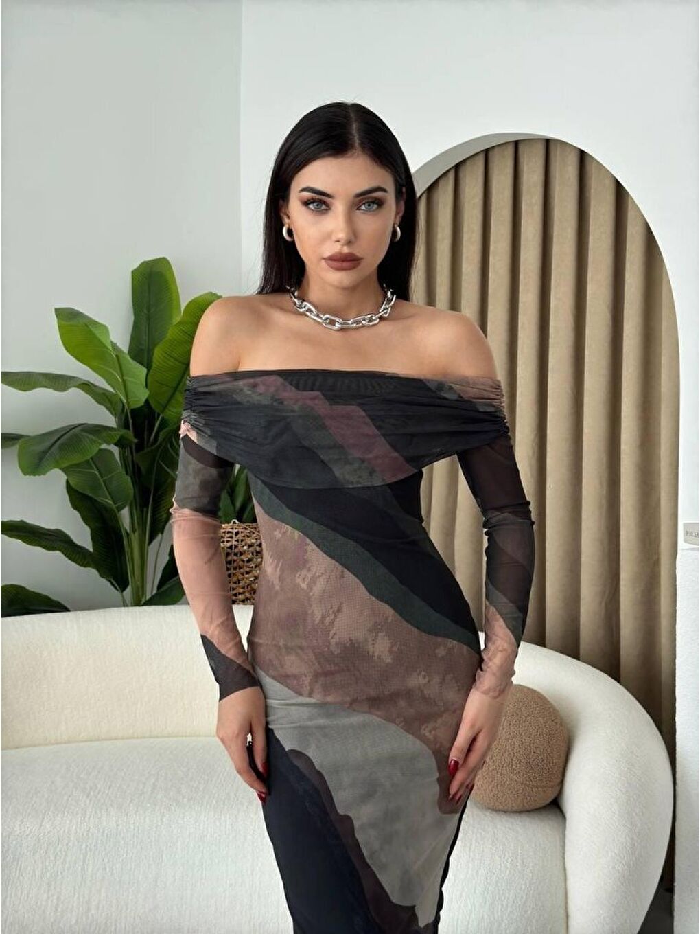 Bej Sevilla Madonna Yaka Tül Elbise