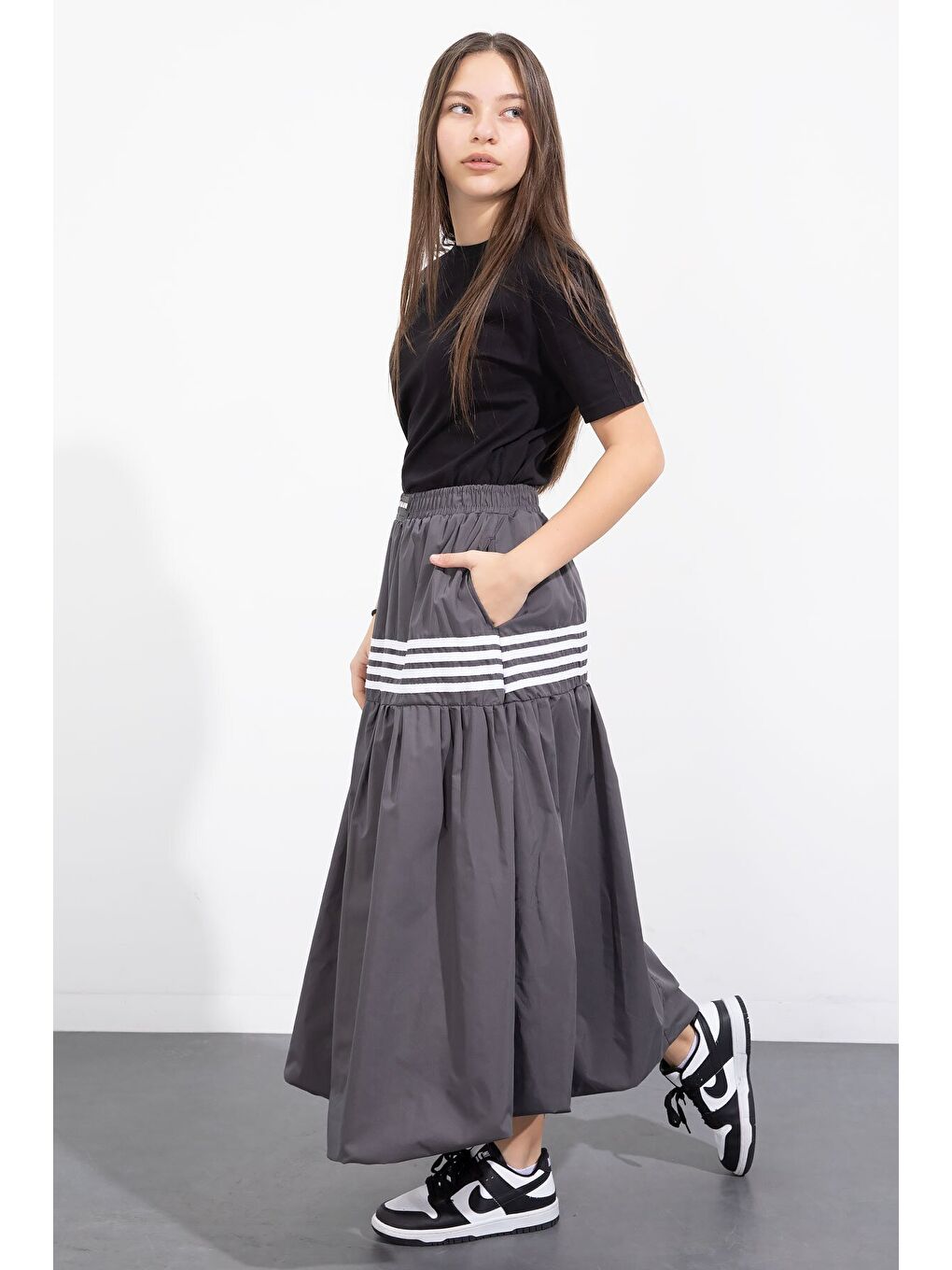 Gri Füme Şerit Desenli Kız Çocuk Balon Etek 23559-2