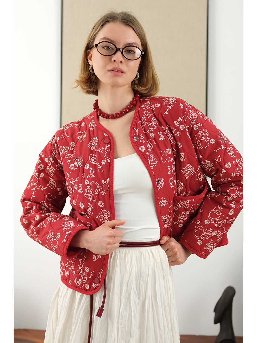 Kırmızı Kapitone Kısa Ceket Etnik Desen-4