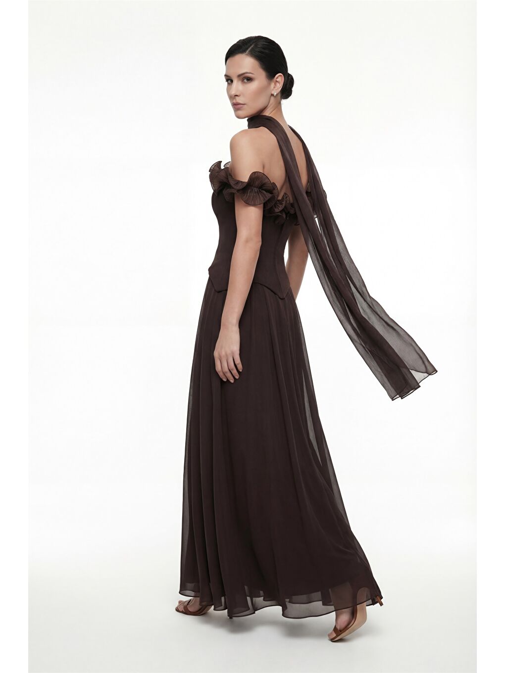 Kadın Kahverengi Fırfır Detaylı Uzun Söz Nişan Nikah Abiye Elbise-5