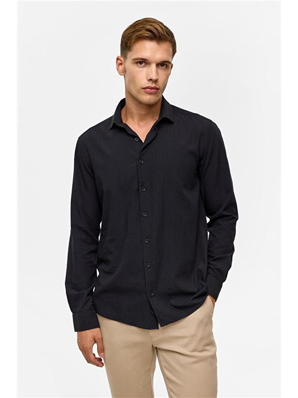 Siyah Slim Düz Klasik Yaka Gömlek