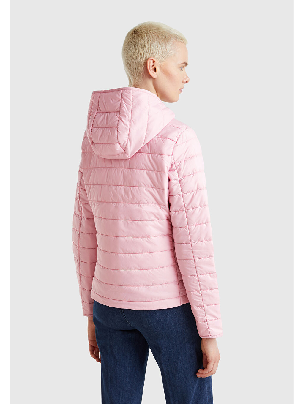 Kadın Açık Pembe Polyester Dolgulu Feramuarlı Kapüşonlu Slim Fit Puffer Mont-2