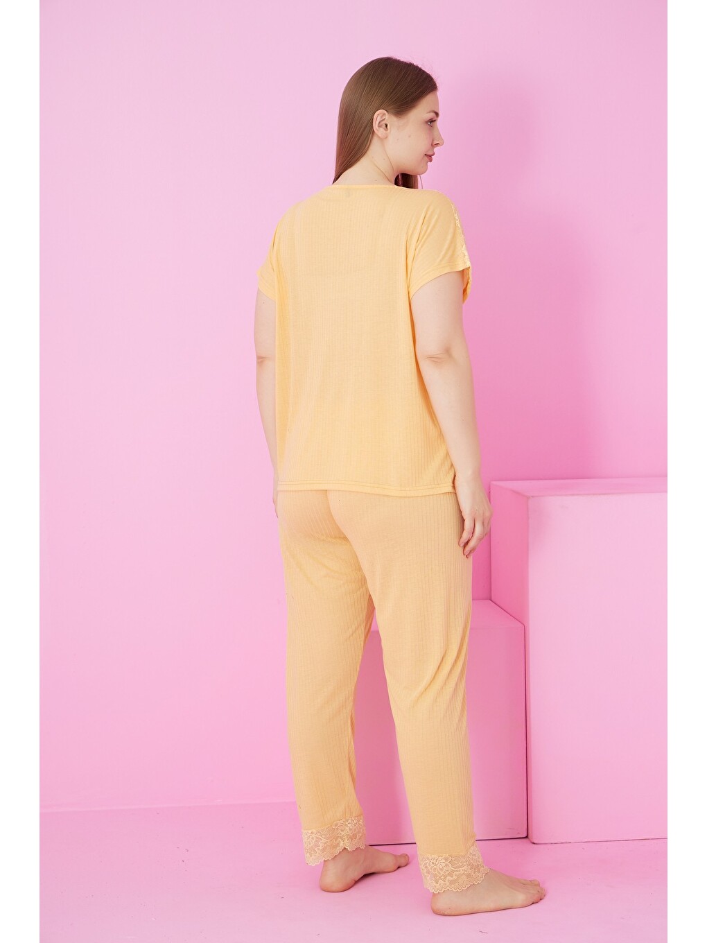 Sarı Soft Touch İnce Mevsimlik Battal Büyük Beden Dantel Detaylı Örme Pijama Takım7867-2