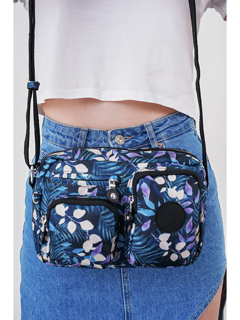 Siyah Çok Gözlü Çapraz Askılı Kadın Çanta BHPC6005-6