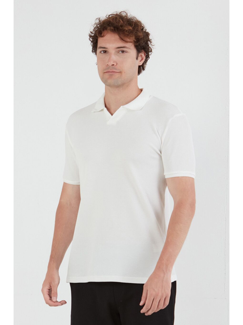 Ekru Waffle Kumaş Polo Yaka Tişört-2