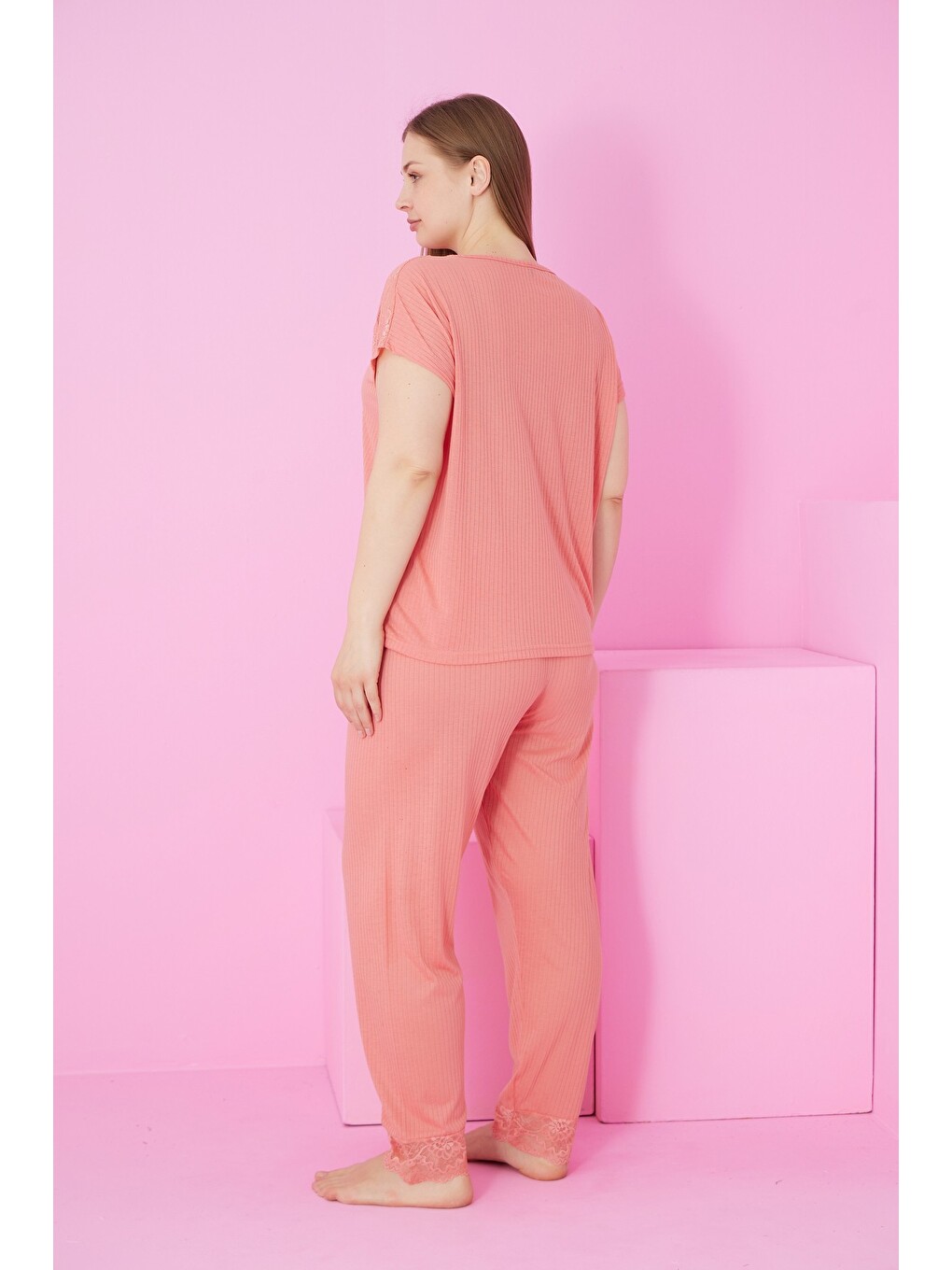 Pembe Soft Touch İnce Mevsimlik Battal Büyük Beden Dantel Detaylı Örme Pijama Takım7867-2