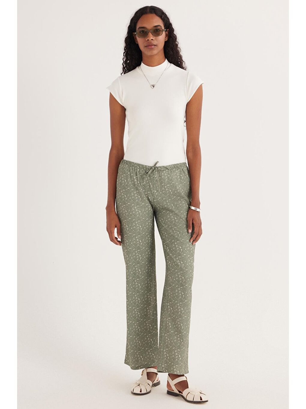 Karışık Kadın Relax Fit Rahat Kesim Beli Lastikli Bağlamalı Desenli Pantolon-4