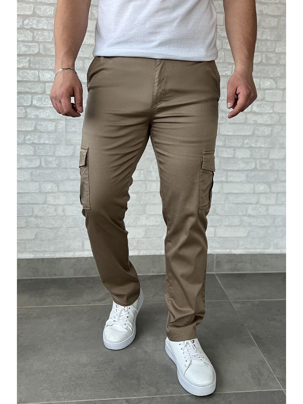 Bej Erkek Kargo Cepli Düz Paça Pantolon