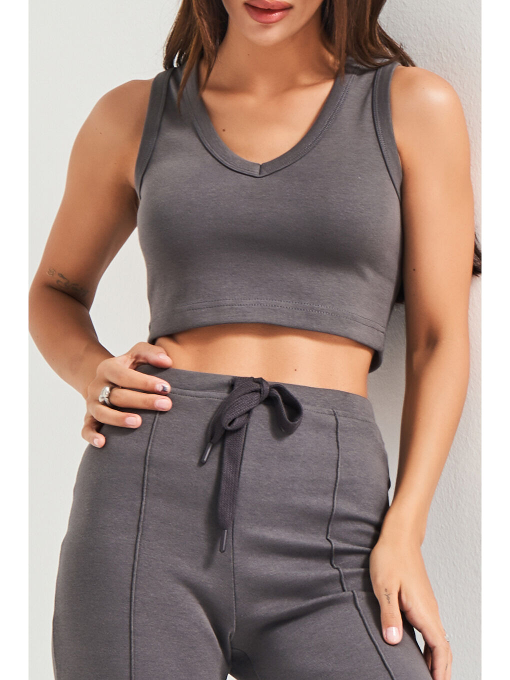 Kadın Antrasit Renk w5-45 Örme Kumaş Flare Eşofman Büstiyer ve Fermuarlı Sweatshirt 3'lü Kombin Takı-1