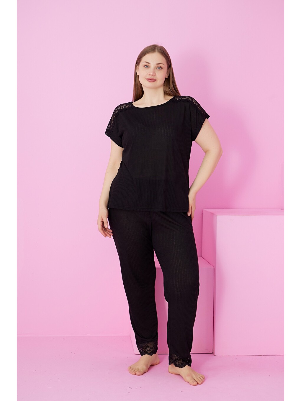 Siyah Soft Touch İnce Mevsimlik Battal Büyük Beden Dantel Detaylı Örme Pijama Takım7867-1