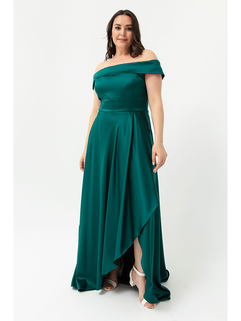 Kadın Zümrüt Yeşili Kayık Yaka Büyük Beden Saten Abiye & Mezuniyet Elbisesi-1