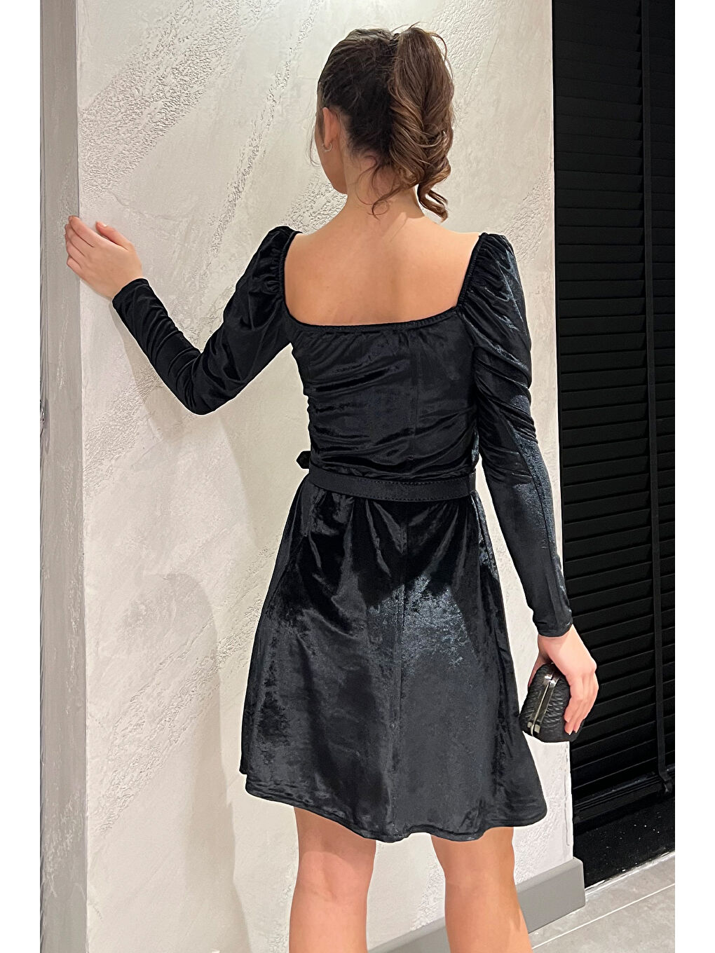 Siyah Kadın Kadife Mini Elbise-2