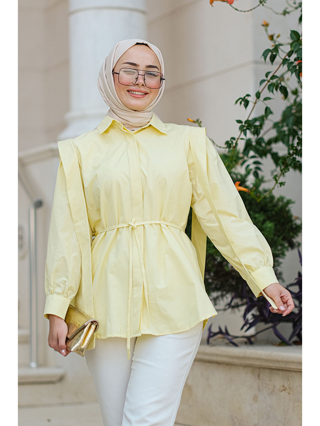 Kadın Pile Detay Önü Gizli Düğmeli Gömlek  Sarı-1
